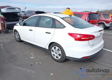 2016 Ford Focus S из США, поврежденный, VIN 1FADP3E26GL345685